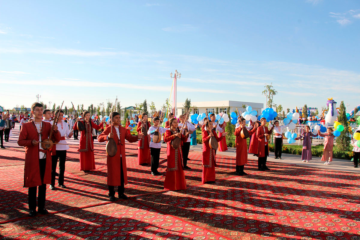 Прекрасный подарок к празднику